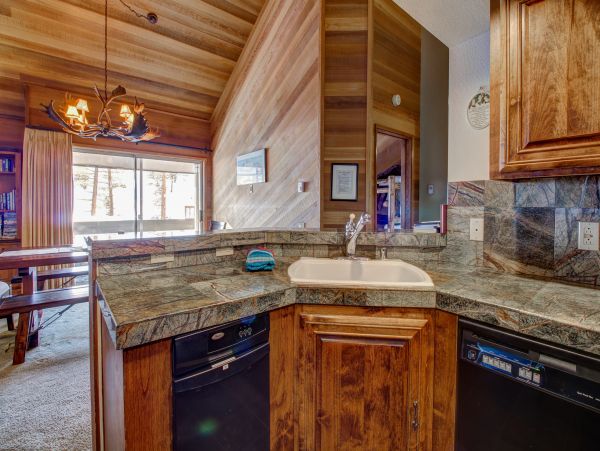 Yosemite Area Home 984695