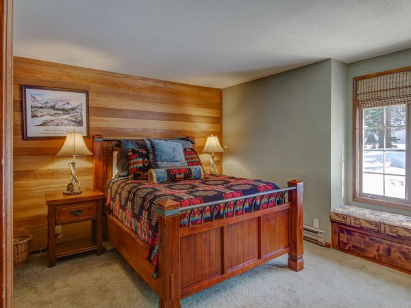 Yosemite Area Home 984695
