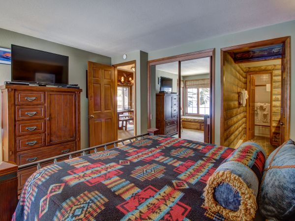 Yosemite Area Home 984695