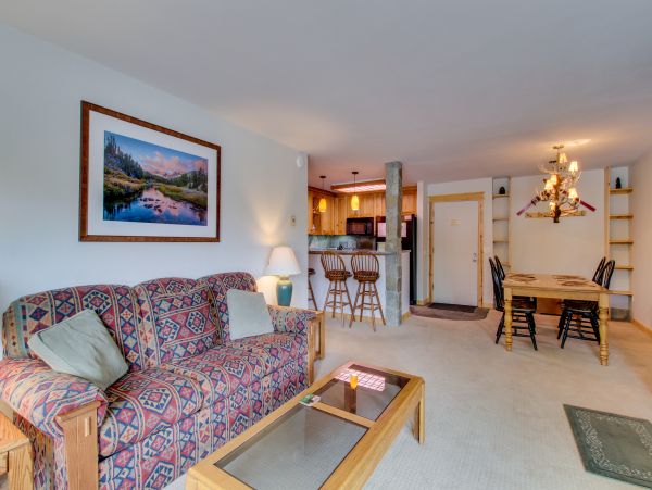 Yosemite Area Home 984696