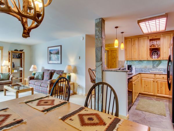 Yosemite Area Home 984696