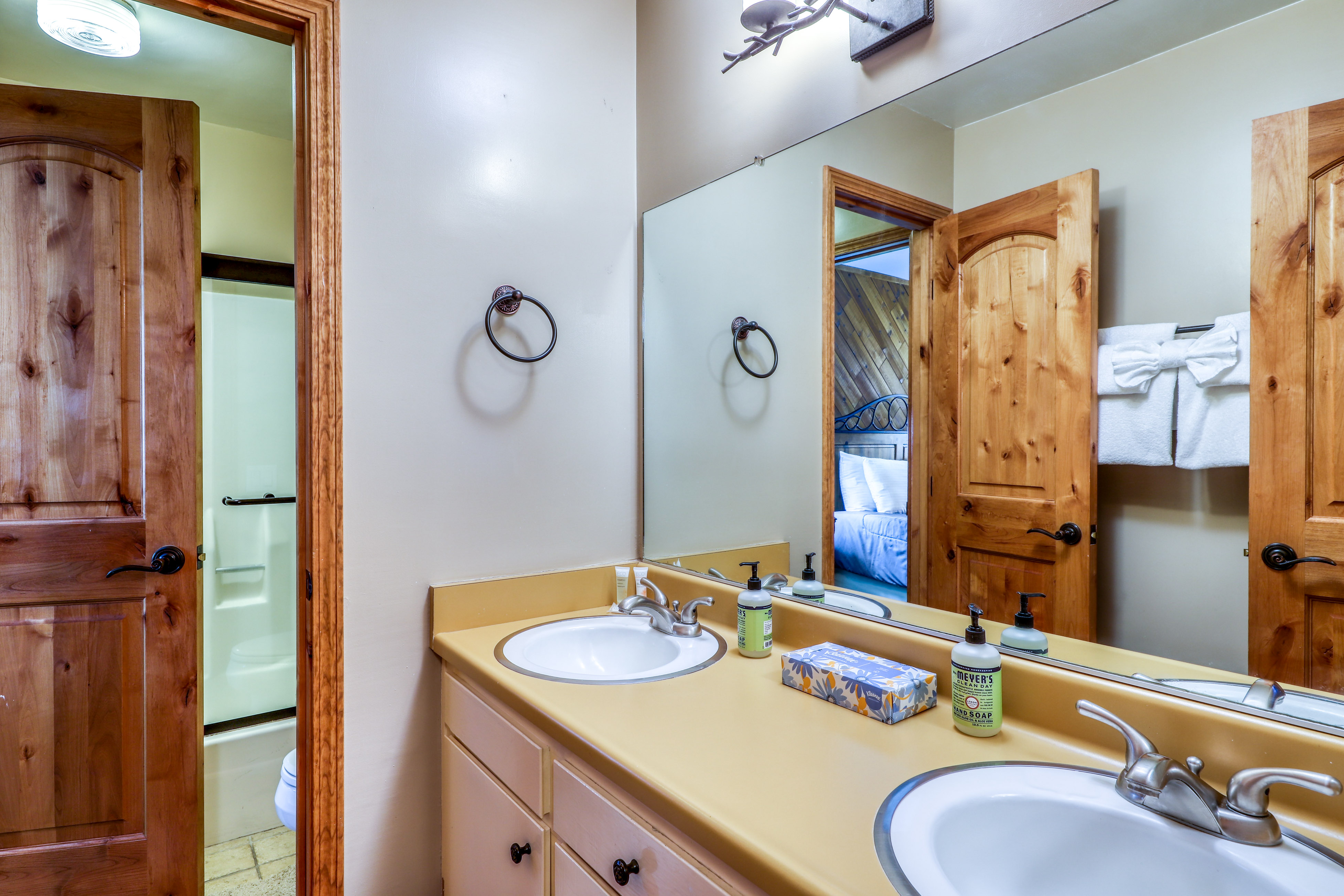 Yosemite Area Home 984699