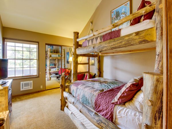 Yosemite Area Home 984700