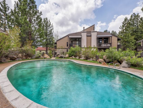 Yosemite Area Home 984701