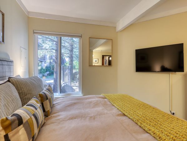Yosemite Area Home 984701