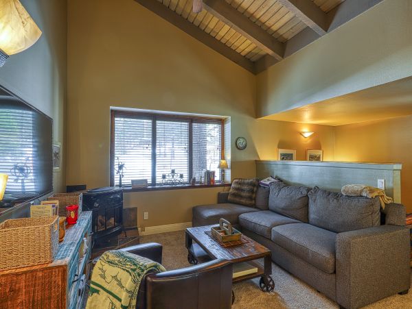 Yosemite Area Home 984702