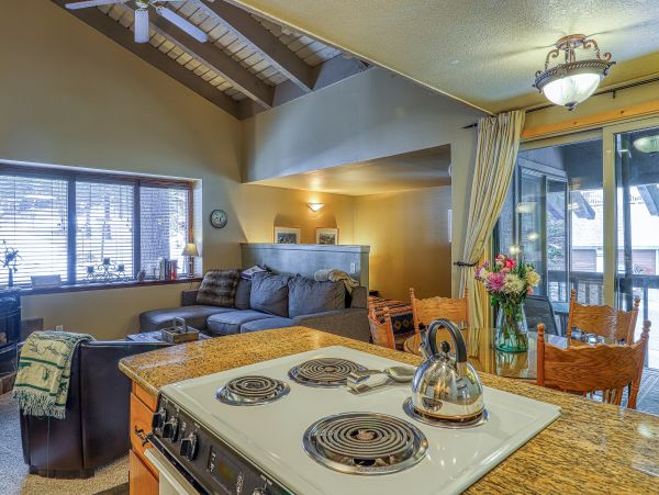 Yosemite Area Home 984702