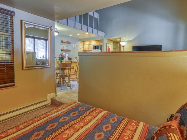 Yosemite Area Home 984702