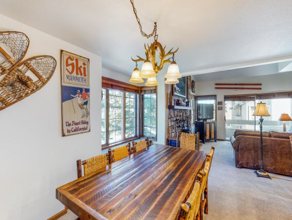 Yosemite Area Home 984704