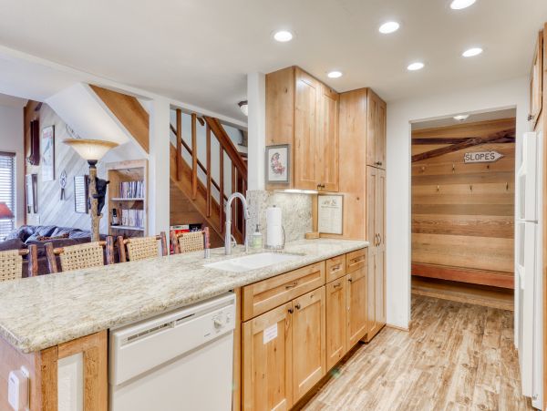 Yosemite Area Home 984704