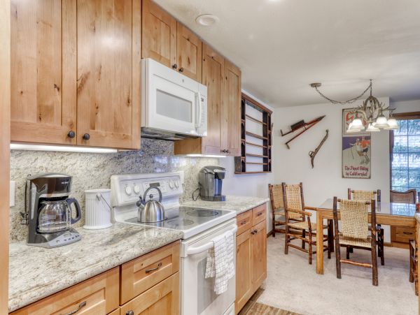 Yosemite Area Home 984704