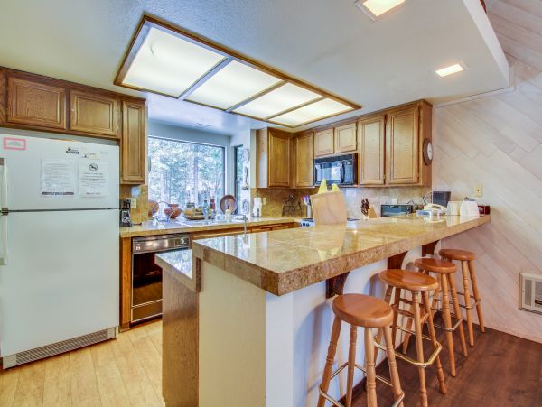 Yosemite Area Home 984705