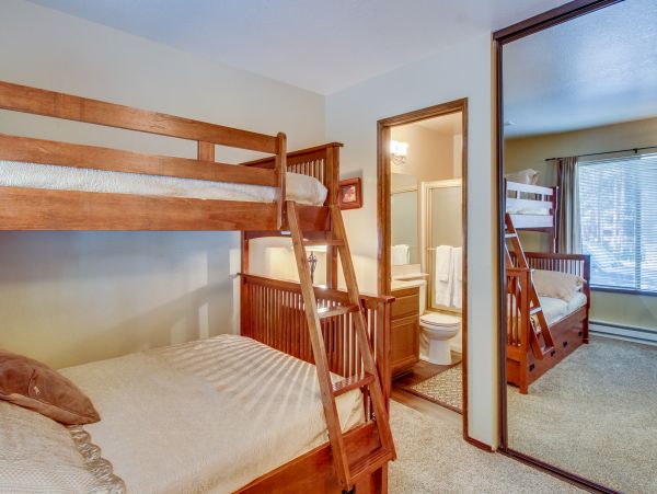 Yosemite Area Home 984705