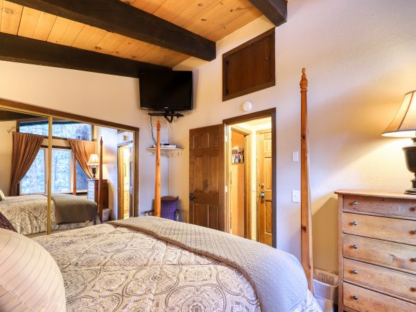 Yosemite Area Home 984706