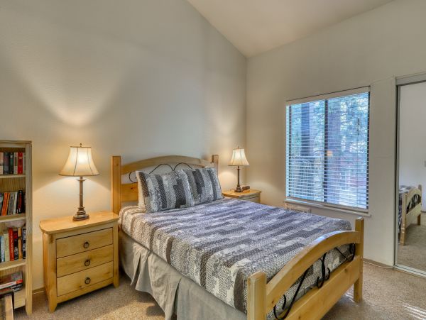 Yosemite Area Home 984708