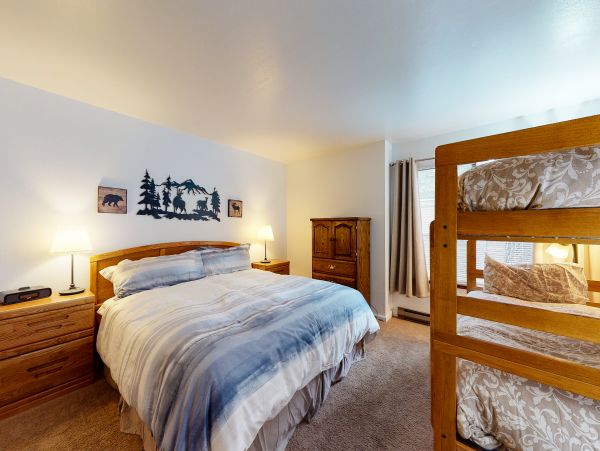 Yosemite Area Home 984709