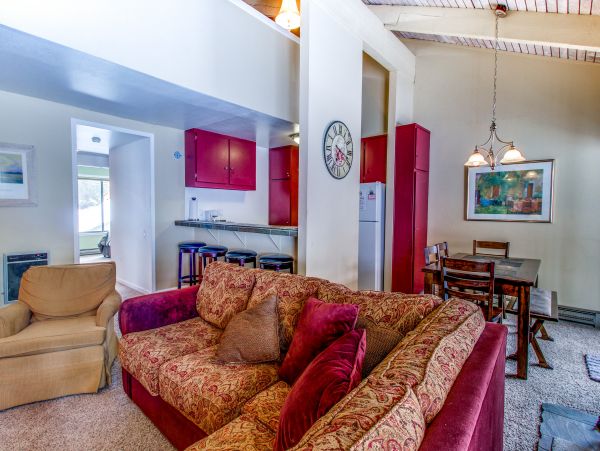 Yosemite Area Home 984710