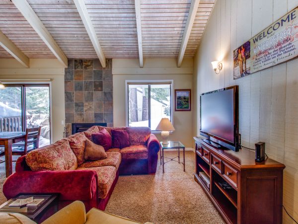 Yosemite Area Home 984710