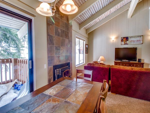 Yosemite Area Home 984710