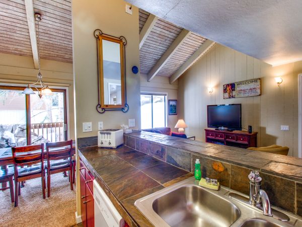 Yosemite Area Home 984710