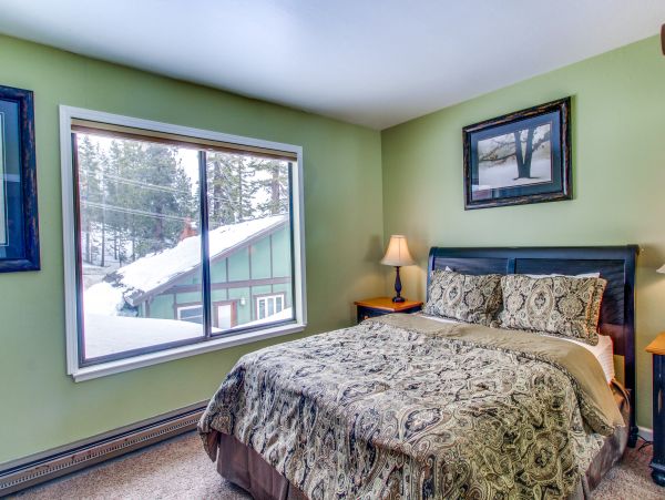 Yosemite Area Home 984710
