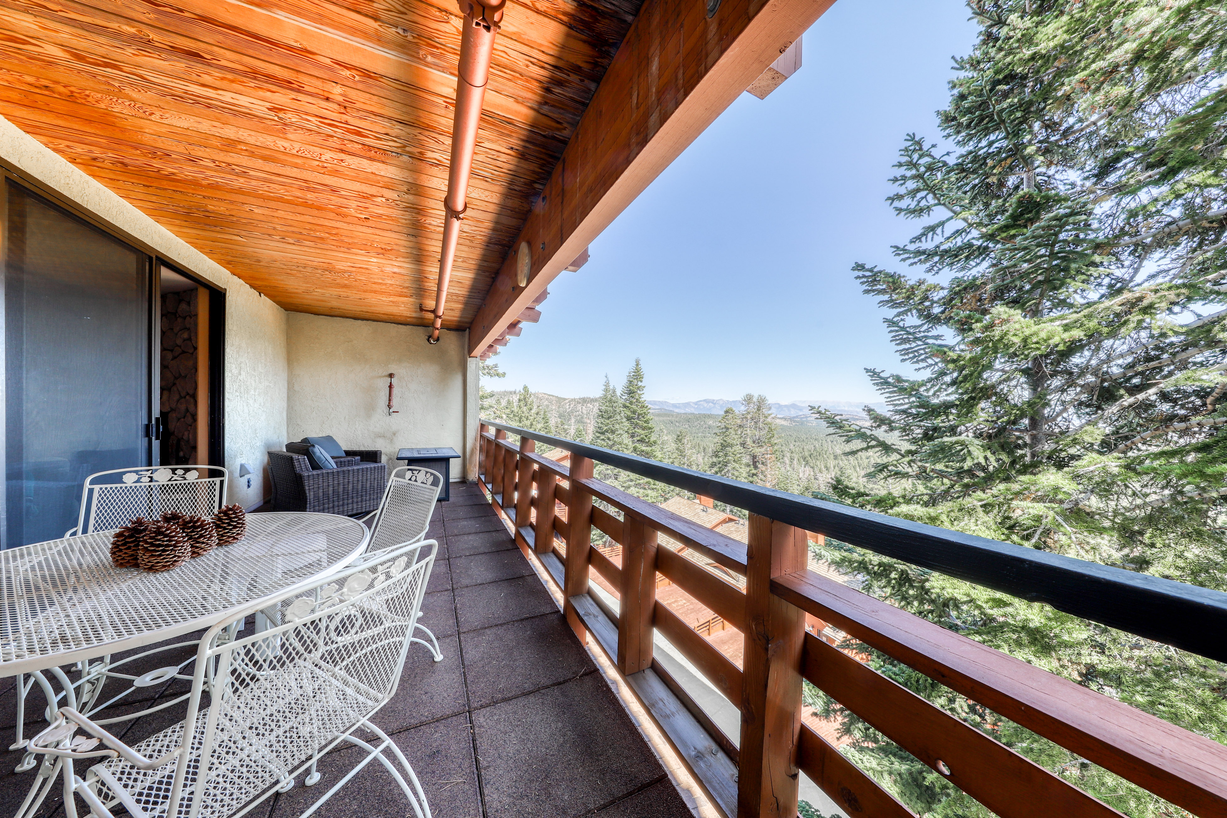 Yosemite Area Home 984711