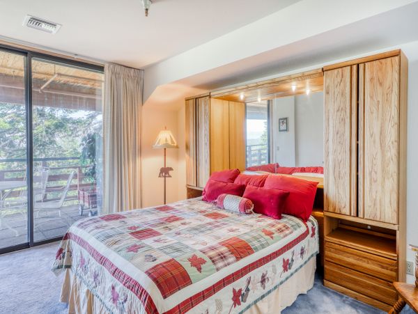 Yosemite Area Home 984711
