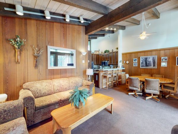 Yosemite Area Home 984712