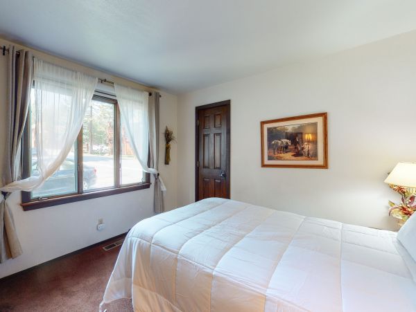 Yosemite Area Home 984712