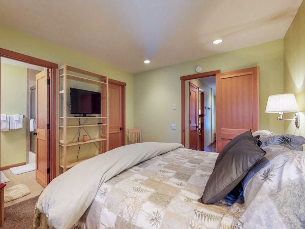 Yosemite Area Home 984713