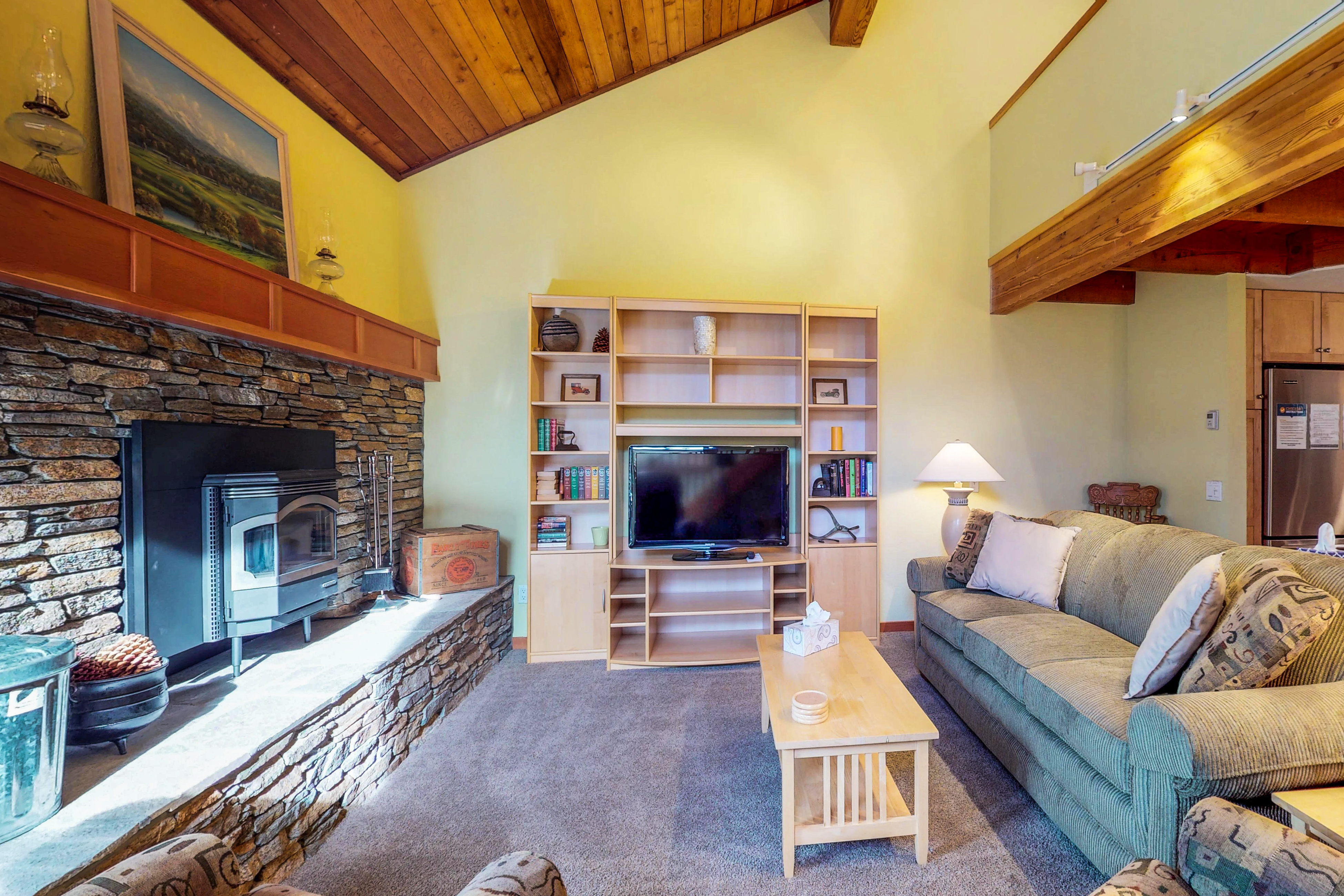 Yosemite Area Home 984713