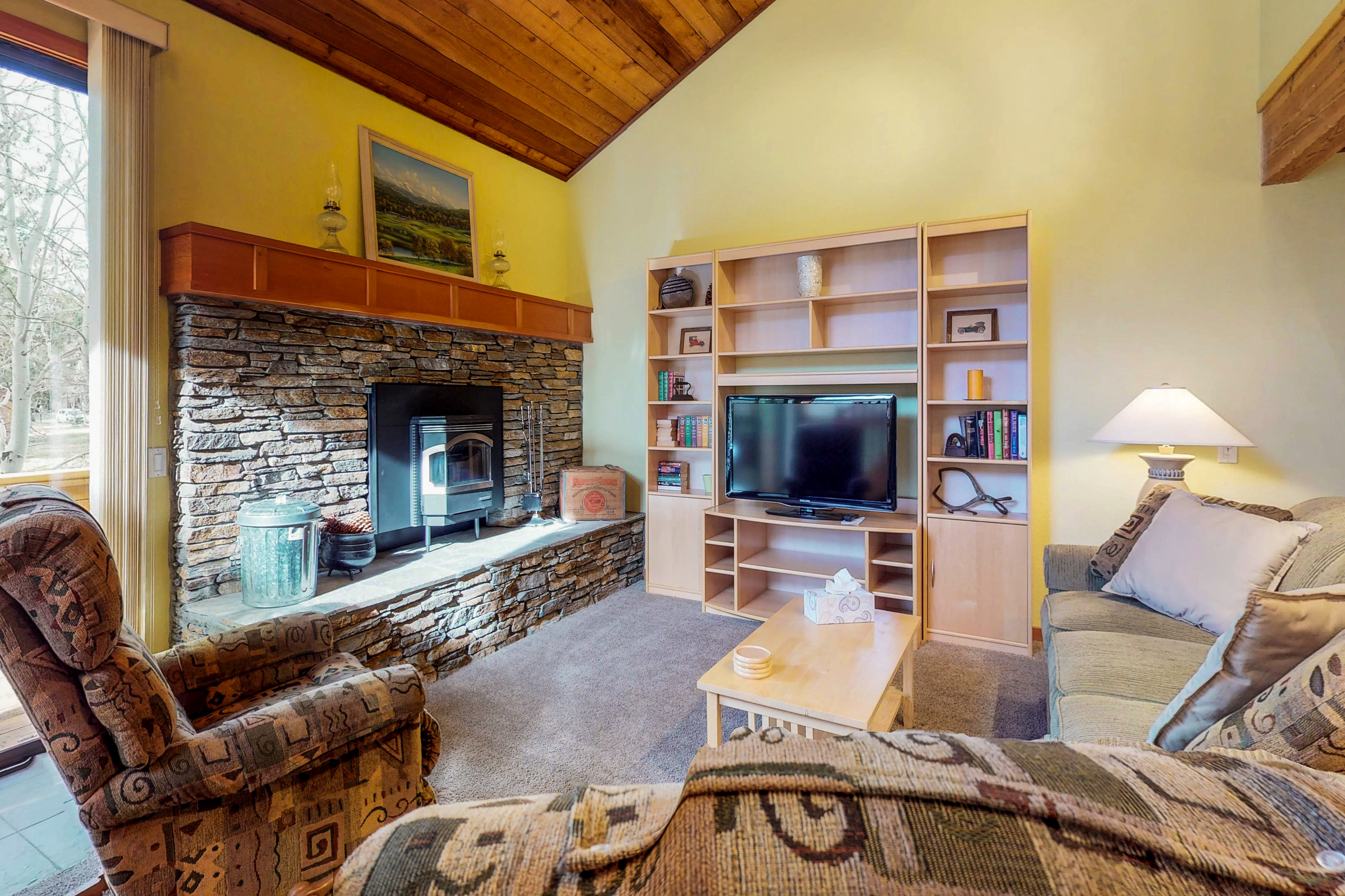 Yosemite Area Home 984713