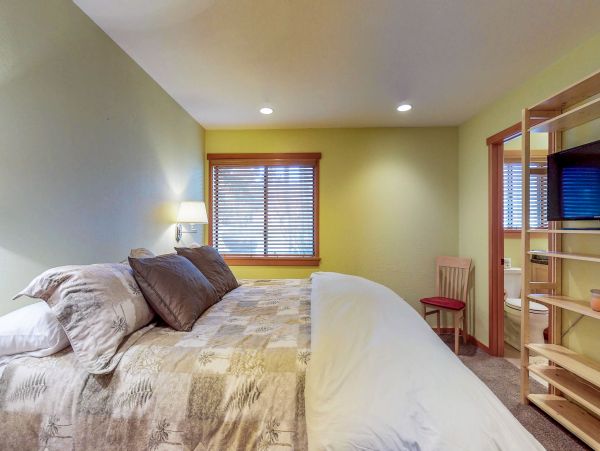 Yosemite Area Home 984713