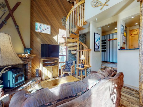 Yosemite Area Home 984714