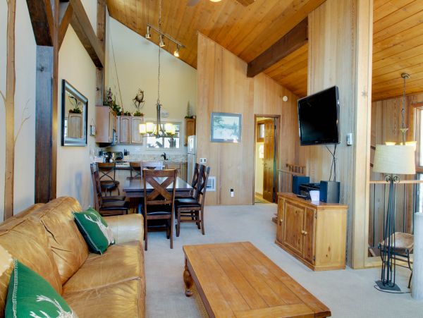 Yosemite Area Home 984715
