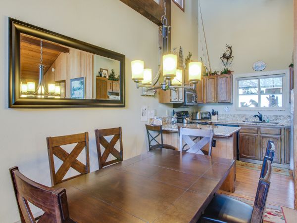 Yosemite Area Home 984715