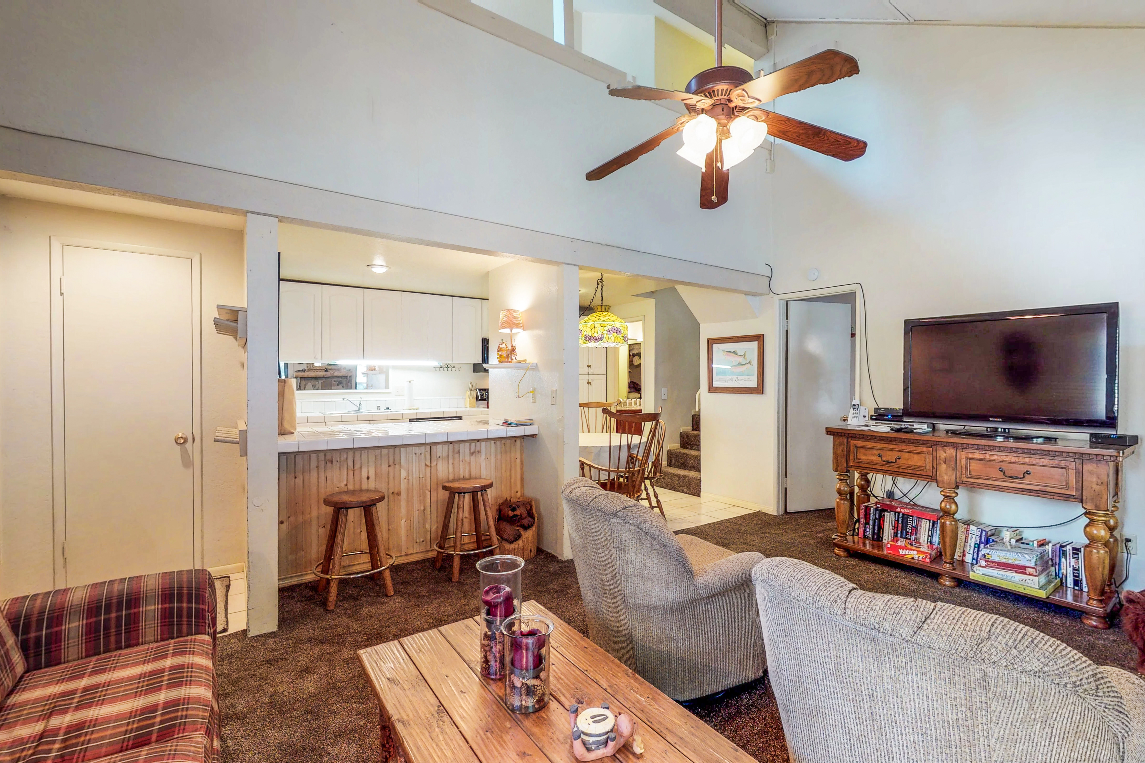 Yosemite Area Home 984717