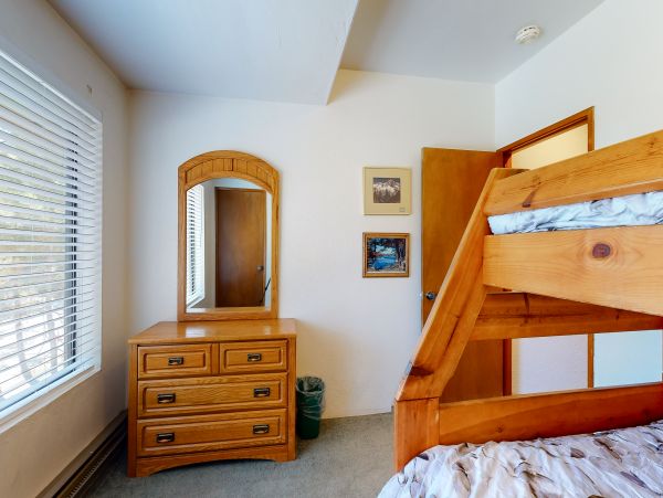 Yosemite Area Home 984718