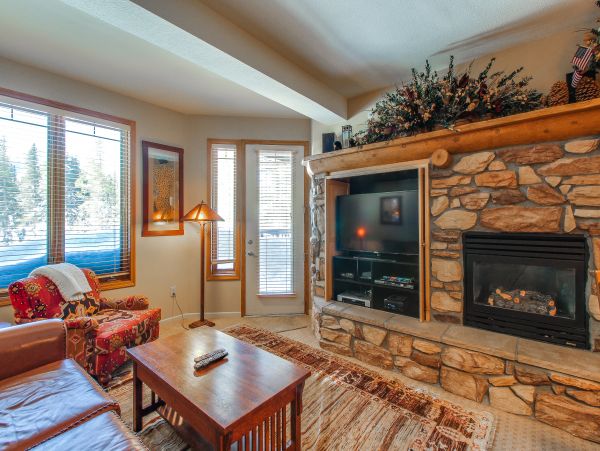 Yosemite Area Home 984719