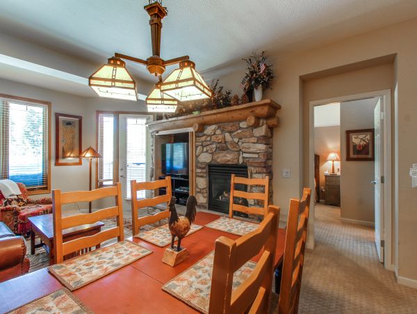 Yosemite Area Home 984719