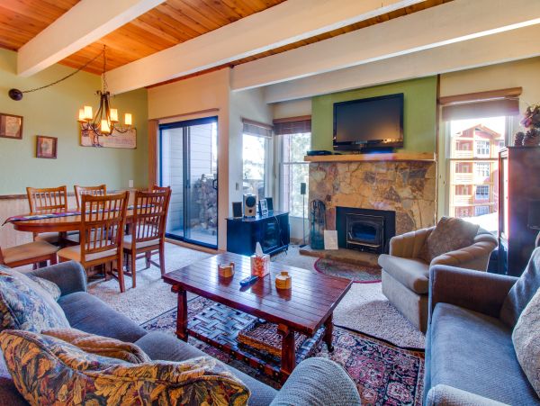 Yosemite Area Home 984720