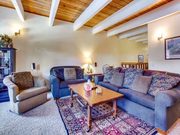Yosemite Area Home 984720