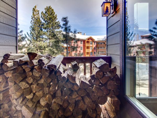 Yosemite Area Home 984720