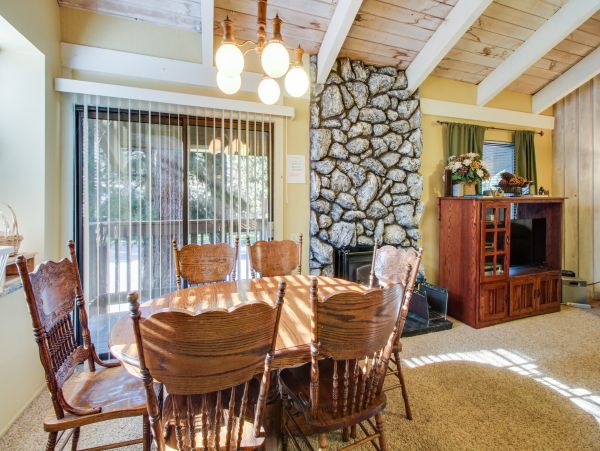 Yosemite Area Home 984722