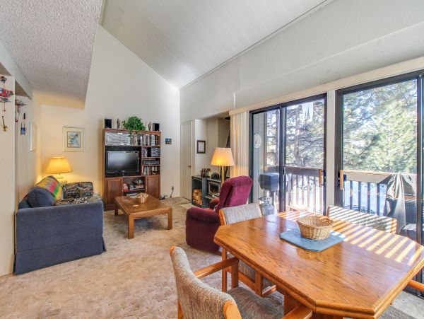 Yosemite Area Home 984723