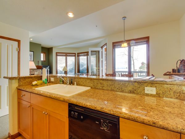Yosemite Area Home 984724