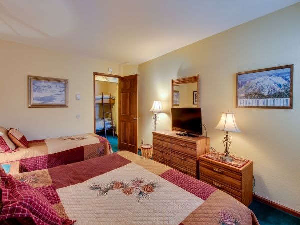 Yosemite Area Home 984733