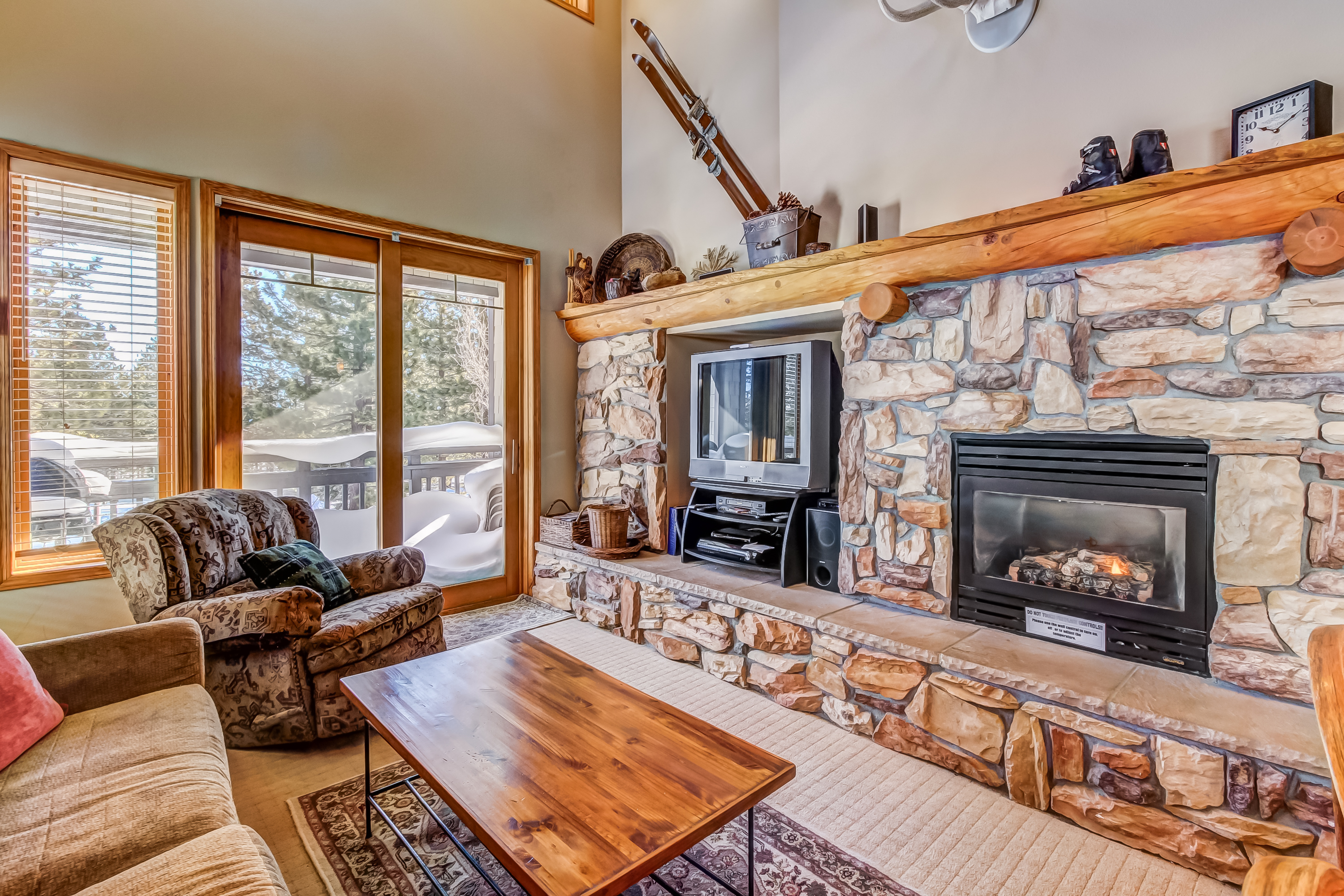 Yosemite Area Home 984734