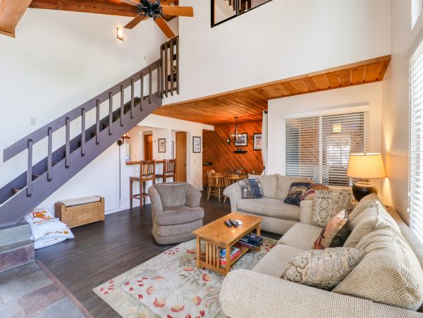 Yosemite Area Home 984735
