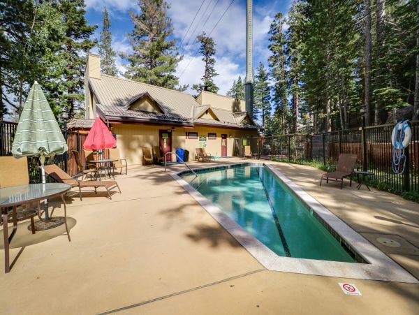 Yosemite Area Home 984735